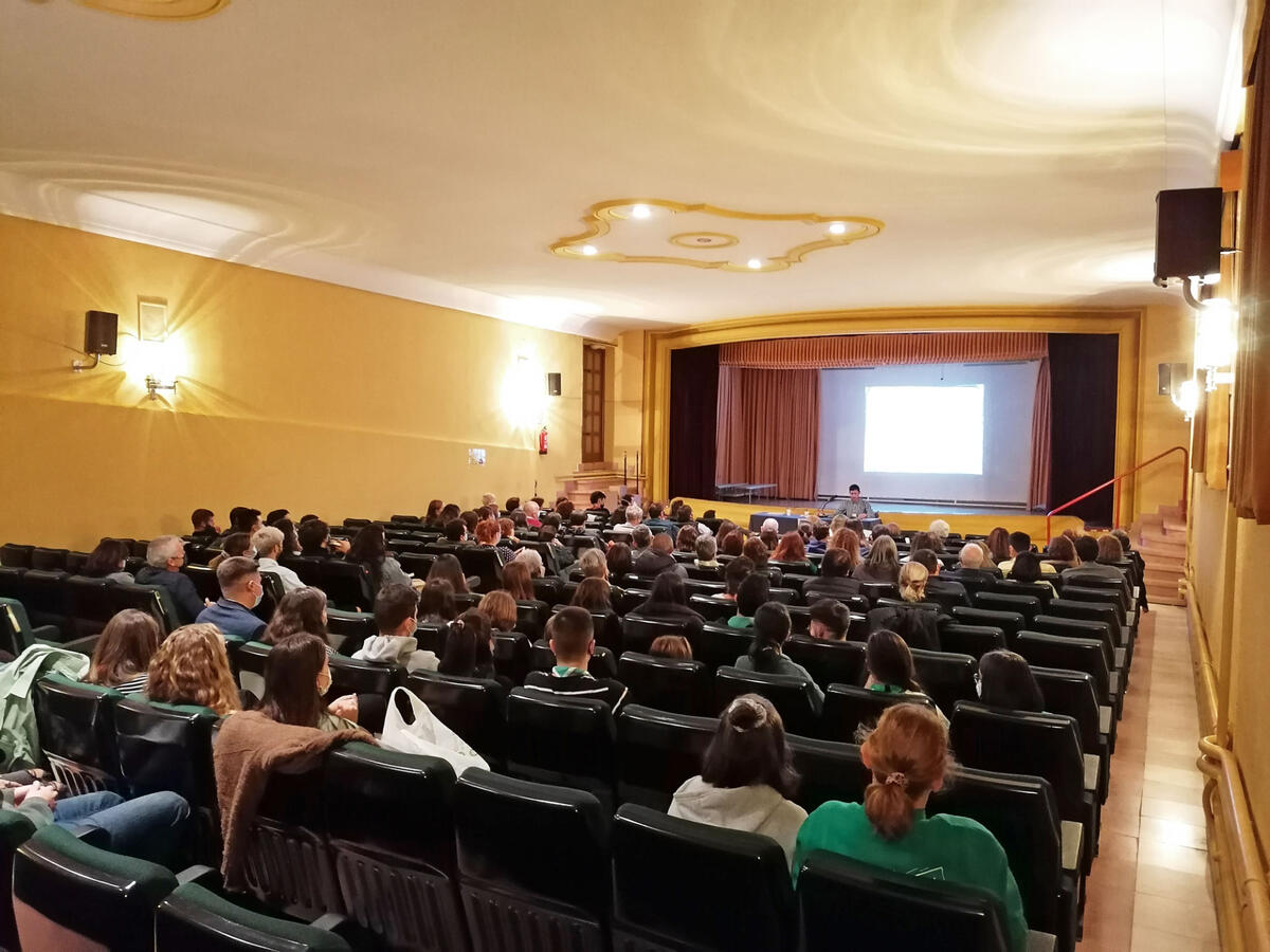 samuel-deblas-presentacion-libro-siervas-san-jose-salamanca